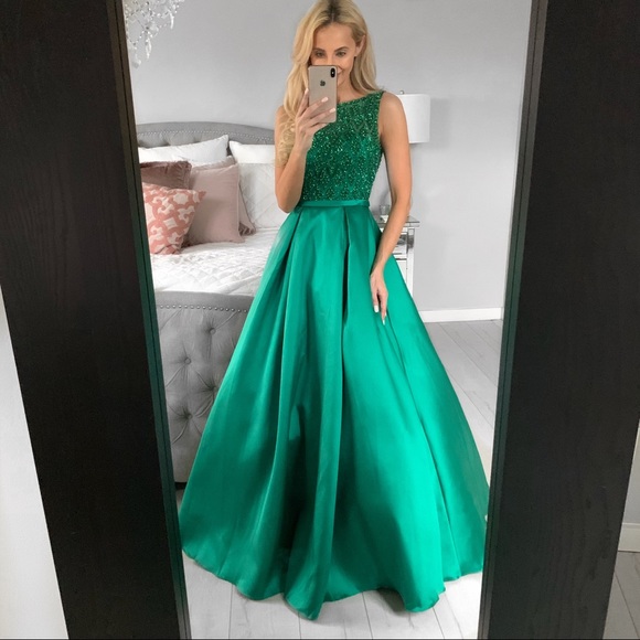 Little Pearls of Life Dresses & Skirts - Emerald Beaded Formal Backless Prom Pageant Gown
